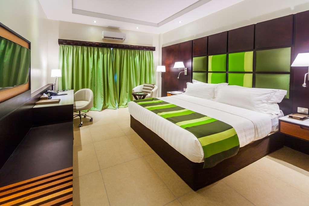 Best Western Premier Garden Hotel Ентеббе Номер фото