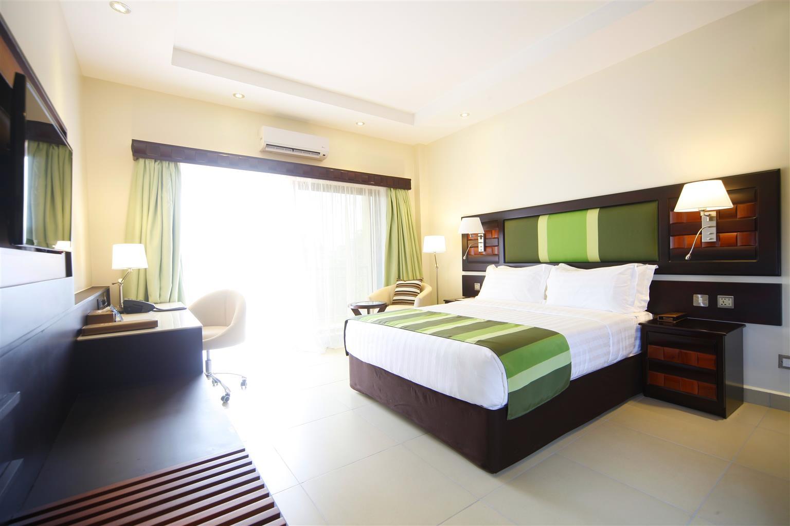 Best Western Premier Garden Hotel Ентеббе Екстер'єр фото