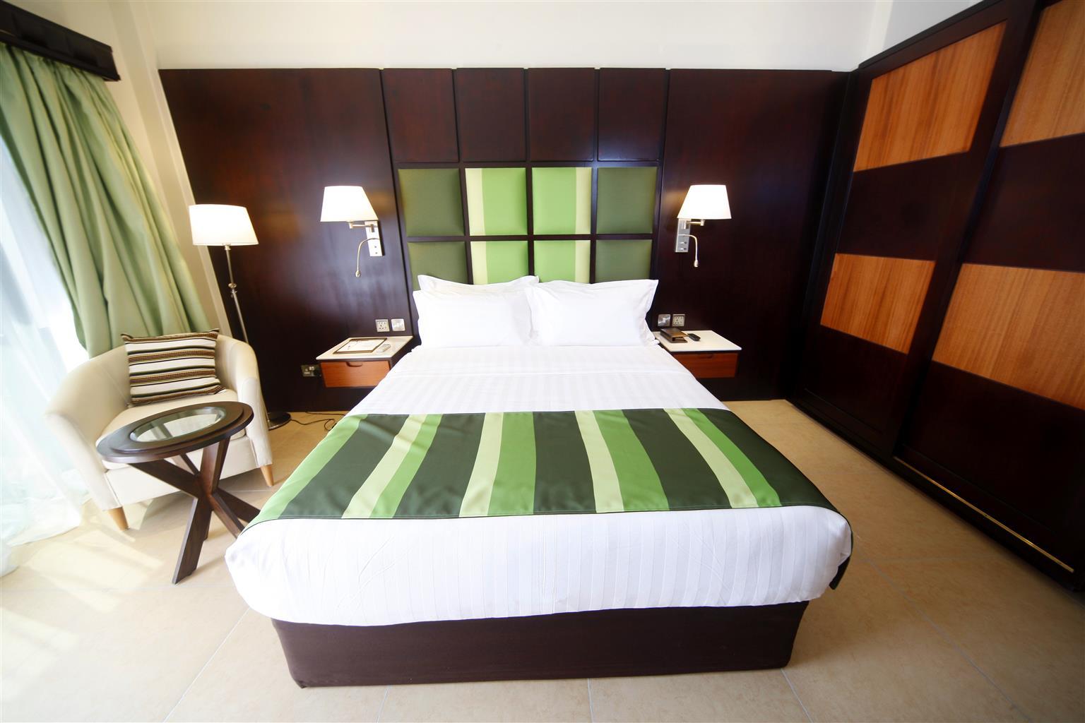Best Western Premier Garden Hotel Ентеббе Екстер'єр фото